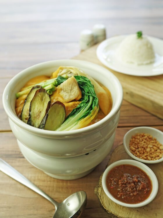 The Manila Hotel’s Lobby Lounge is Back!